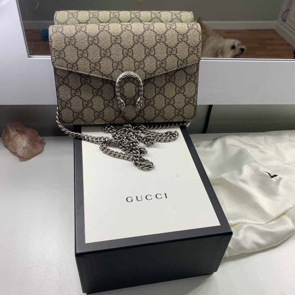Gucci Dionysus GG Supreme Chain Bag